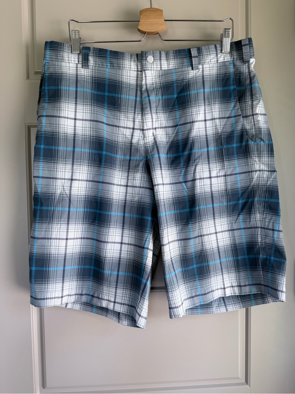Nike Golf performance blue white plaid athletic shorts